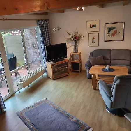 Leentje Holiday home *