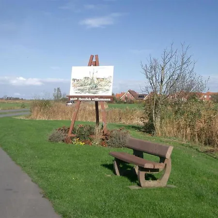 Holiday home Leentje